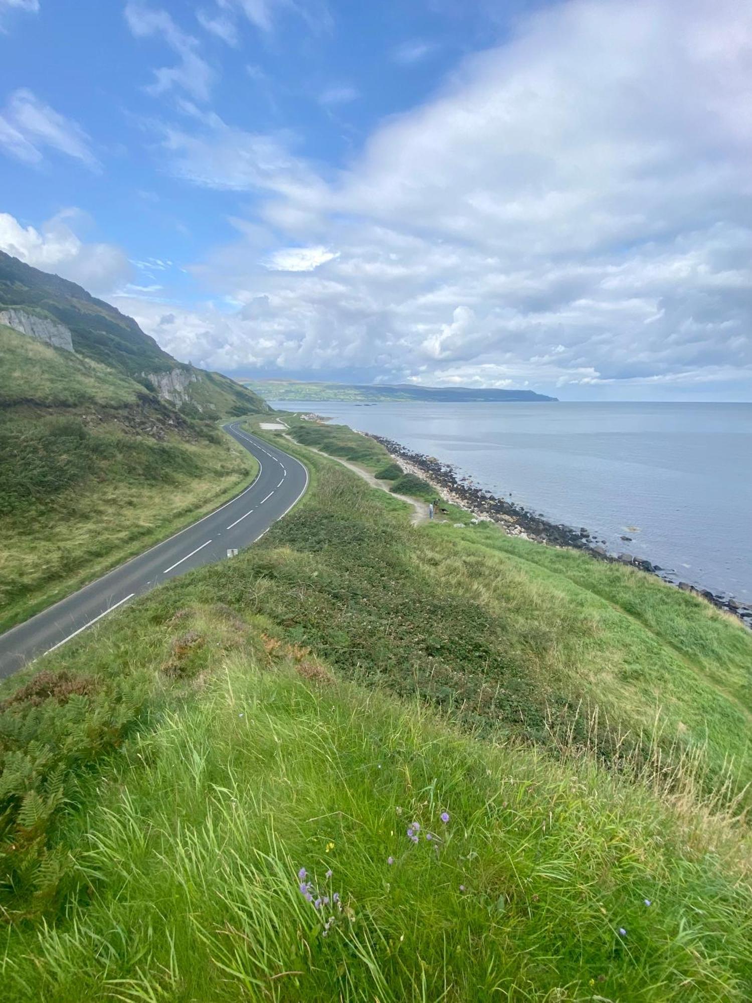 Вилла Rose House Glenarm Экстерьер фото
